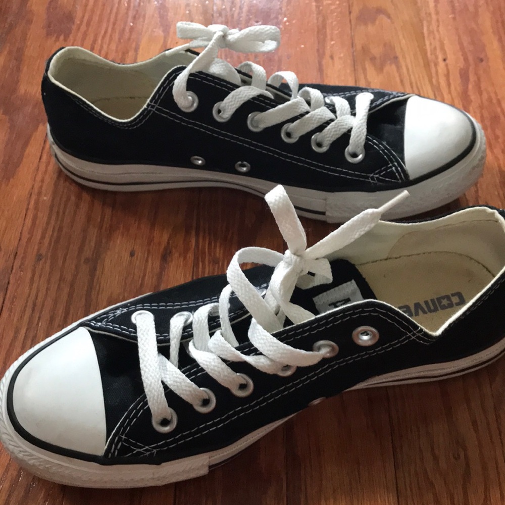 Women’s converse sneakers